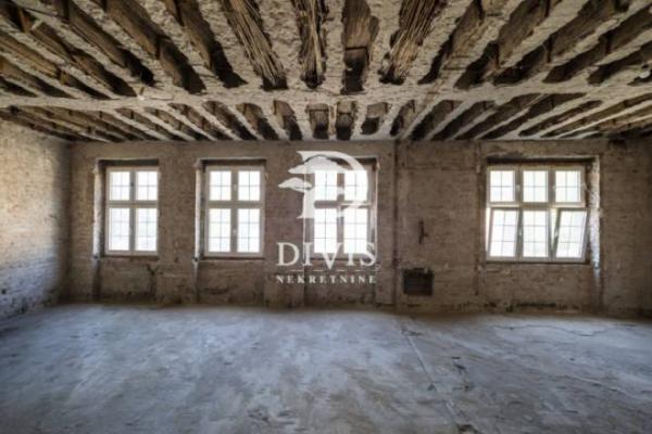 Slika 7 - Jelene Ćetković, Petosoban stan na prodaju, 241m2, 939.900€